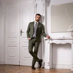 Jak ubrać się na komunię mężczyzna? Eleganckie stylizacje