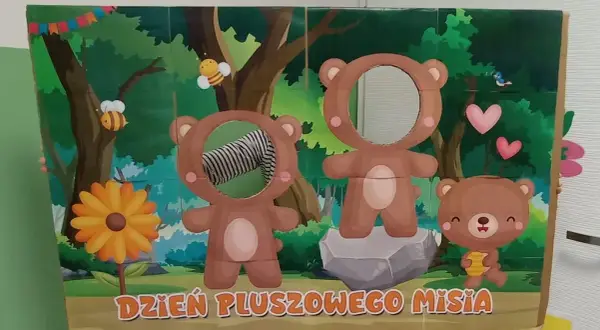 Fotobudka Miś DIY: Jak zrobić krok po kroku? [Poradnik]
