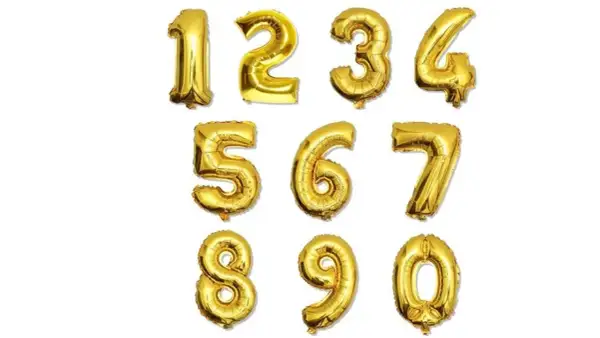 Złote balony z cyframi od 0 do 9. Zastanawiasz się, ile kosztuje balon z liczbą 7 na urodziny?